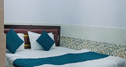 Royal Ayodhya Guest House Room Type - Bedroom 105