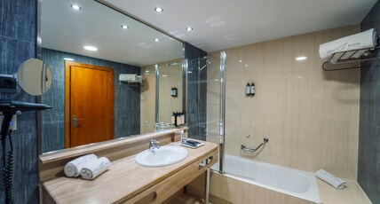 Abba Garden Hotel Room Type - Abba Balcony Room 2 pax