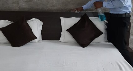 Hotel Bachan Niwas Room Type - DELUXE KING ROOM