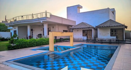 3 BHK Outhouse w Pool Fire Pit Chef Room Type - 3 BHK Outhouse w Pool Fire Pit Chef