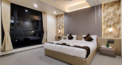 The White Flora Hotel Room Type - Executive Room