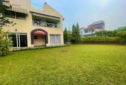 Raichak Choudhury Bungalow