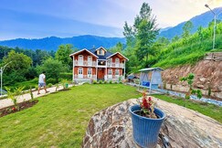 Ahaad 4BR Forest View Cottage in Srinagar by Homeyhuts