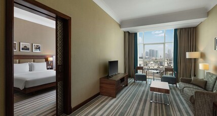 Hilton Garden Inn Dubai Jumeirah Room Type - KING BUSINESS SUITE