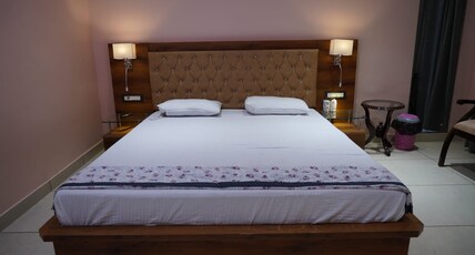 SNEHAM Room Type - standard