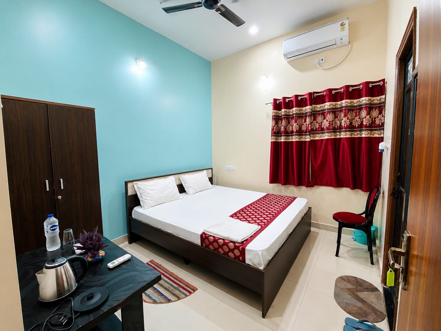 Hotel Vindhwasni Palace - Tap to explore photos