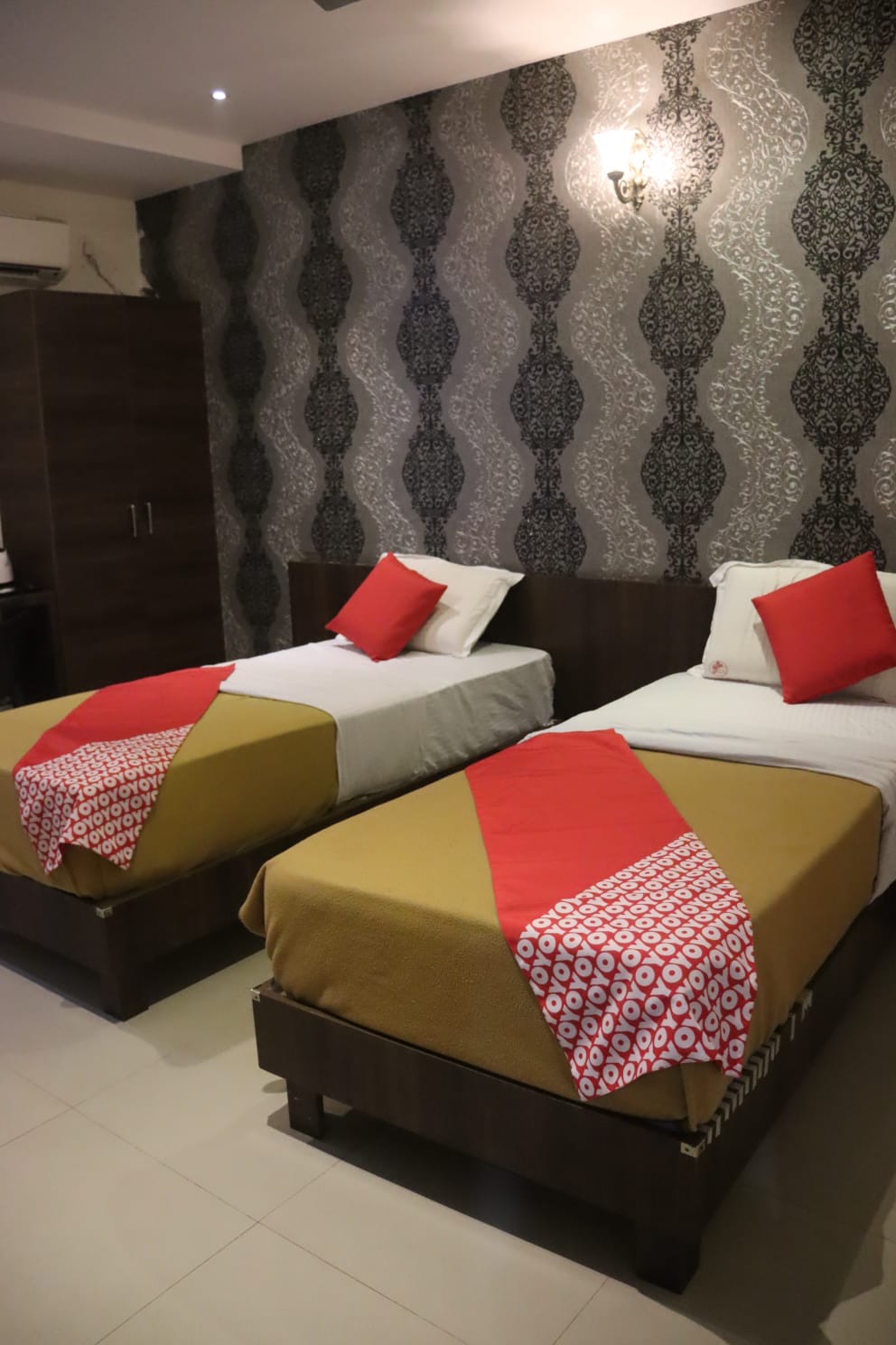 Hotel Samanvi International - Tap to explore photos