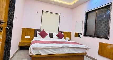 SAIRAM RESIDENCY Room Type - Standard Queen Bed Room