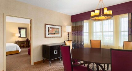 Embassy Suites by Hilton Northwest Arkansas Room Type - HOSPITALITY STE 1 KING BED