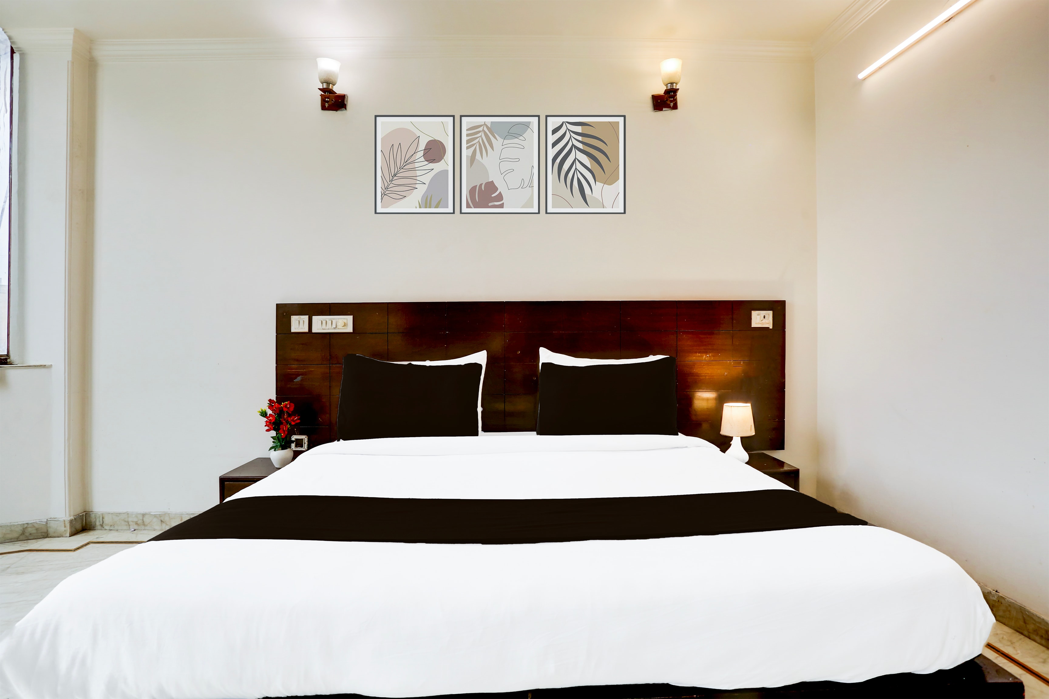 Hotel O The Grace Delhi - Tap to explore photos