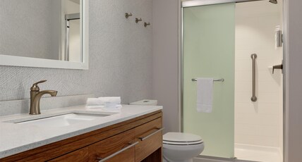 Home2 Suites by Hilton Houston Energy Corridor Room Type - 1QN HEARING ACC SUITE NS