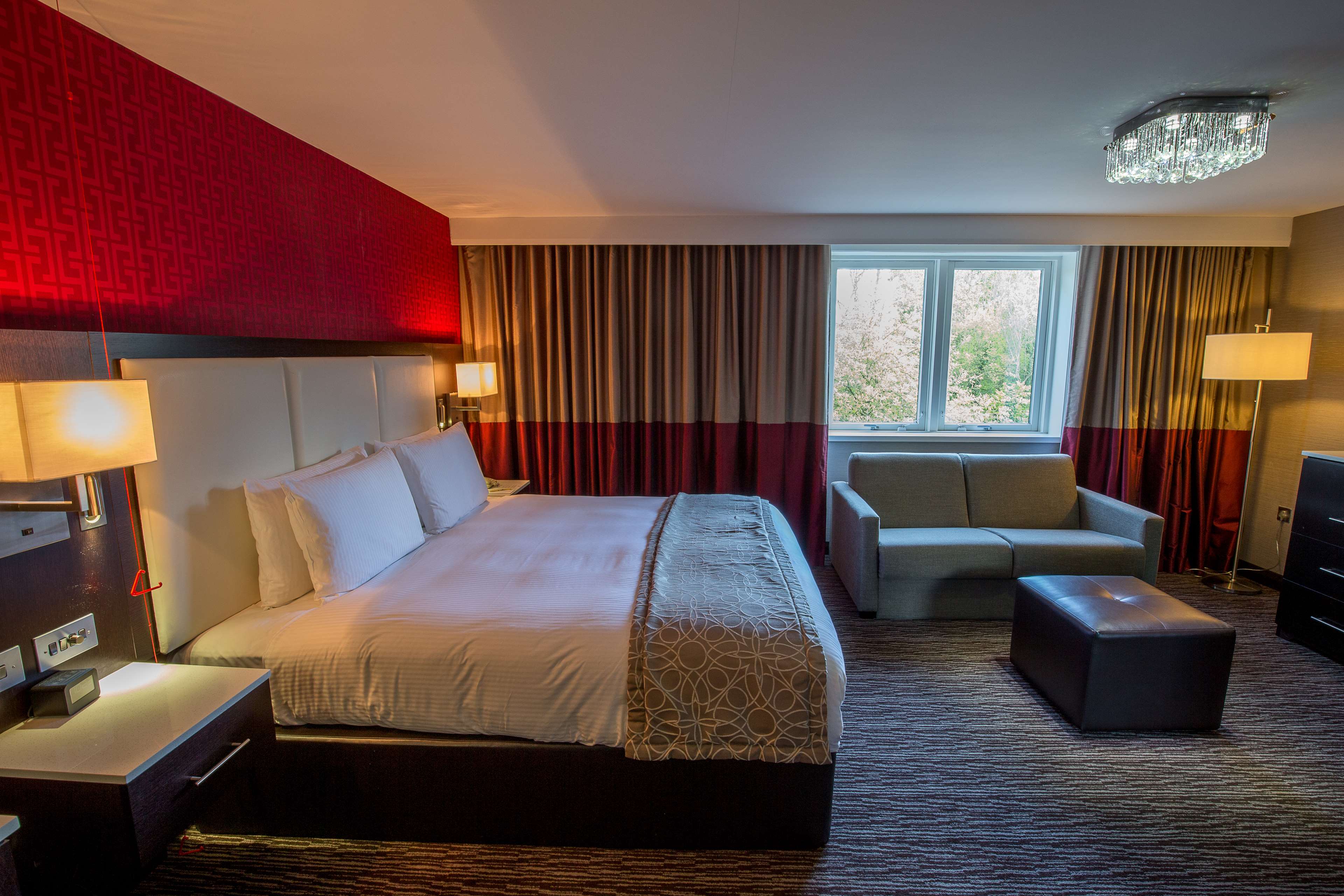 DoubleTree by Hilton Hotel - Nottingham Gateway - Tap to explore photos