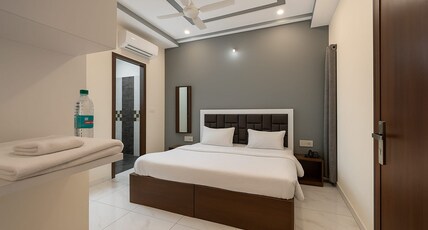 Hotel Paramount Room Type - Deluxe Room