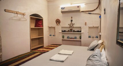 Narayana Haveli | Near Ghats Room Type - Ganga Family