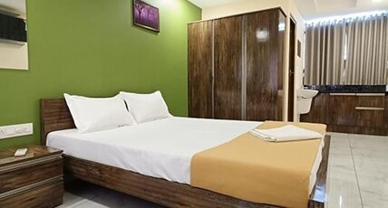 Luxe Inn Edapally Room Type - Deluxe Double AC Room