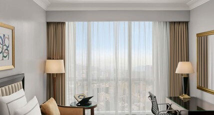Swissotel Al Maqam Room Type - Junior Suite City View