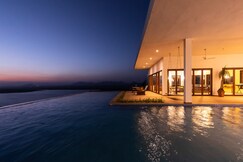 StayVista at Sunset on the Lake