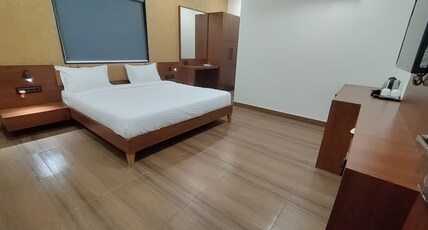 HOTEL THE DEVRAJ PALACE ( 100 METERS FROM BHUJ RAILWAY STATION ) Room Type - SUPER DELUXE ROOM