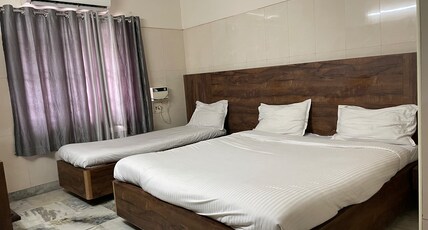 Hotel Joyce Room Type - Triple Ac Room