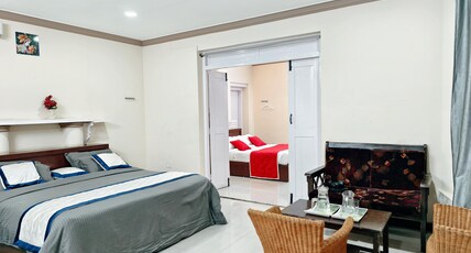 BRUTON RESORTS Room Type - Heritage Suite