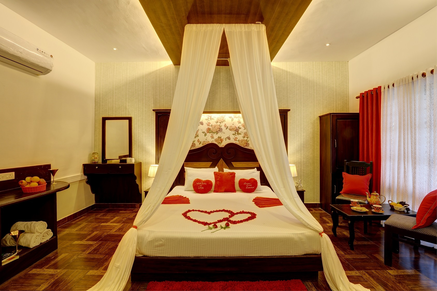 Periyar Nest Resort - Tap to explore photos