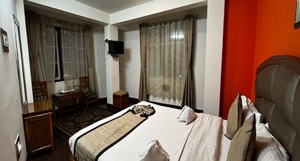 Hotel Kasturi Palace & Restaurant Room Type - Double Deluxe Room