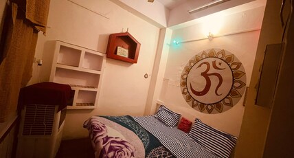 Mishra Ganesh Shankar Homestay | Assi Ghat Room Type - Standard Non AC Room