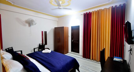Michael Homestay | AC Rooms & Wifi Room Type - Deluxe AC Room with Free Wifi