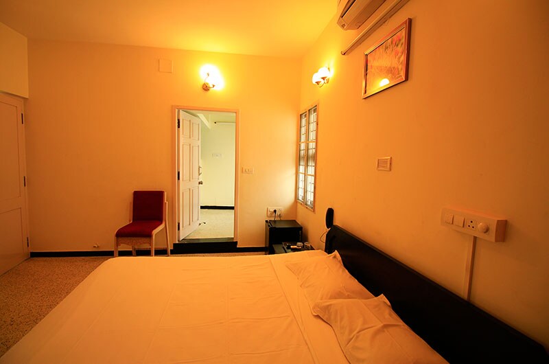 Beach Elegance Service Apartment - Tap to explore photos