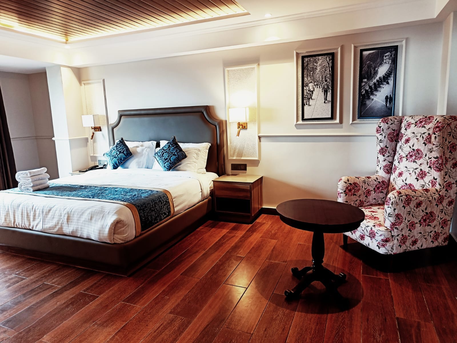 HOTEL TENZINGS GLORY DARJEELING - Tap to explore photos
