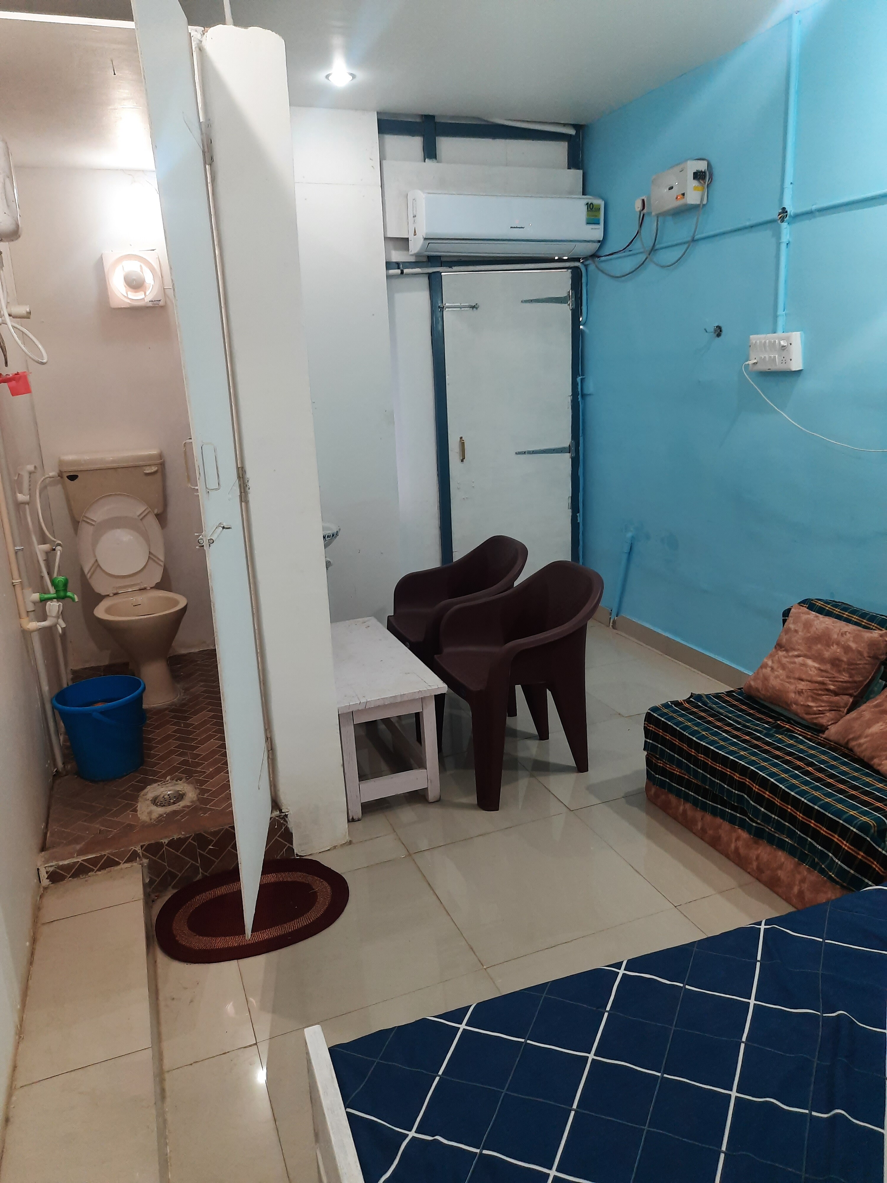 OFFICERS GUEST HOUSE AND DORMITORY - Tap to explore photos