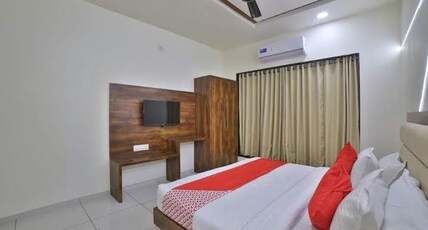 Hotel Kailash Room Type - Deluxe AC Room