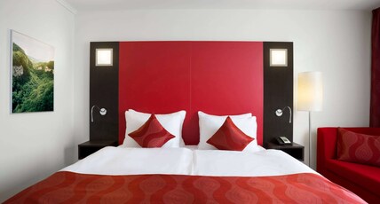 Ramada Encore by Wyndham Geneva Room Type - 1 King Bed Non-Smoking Room