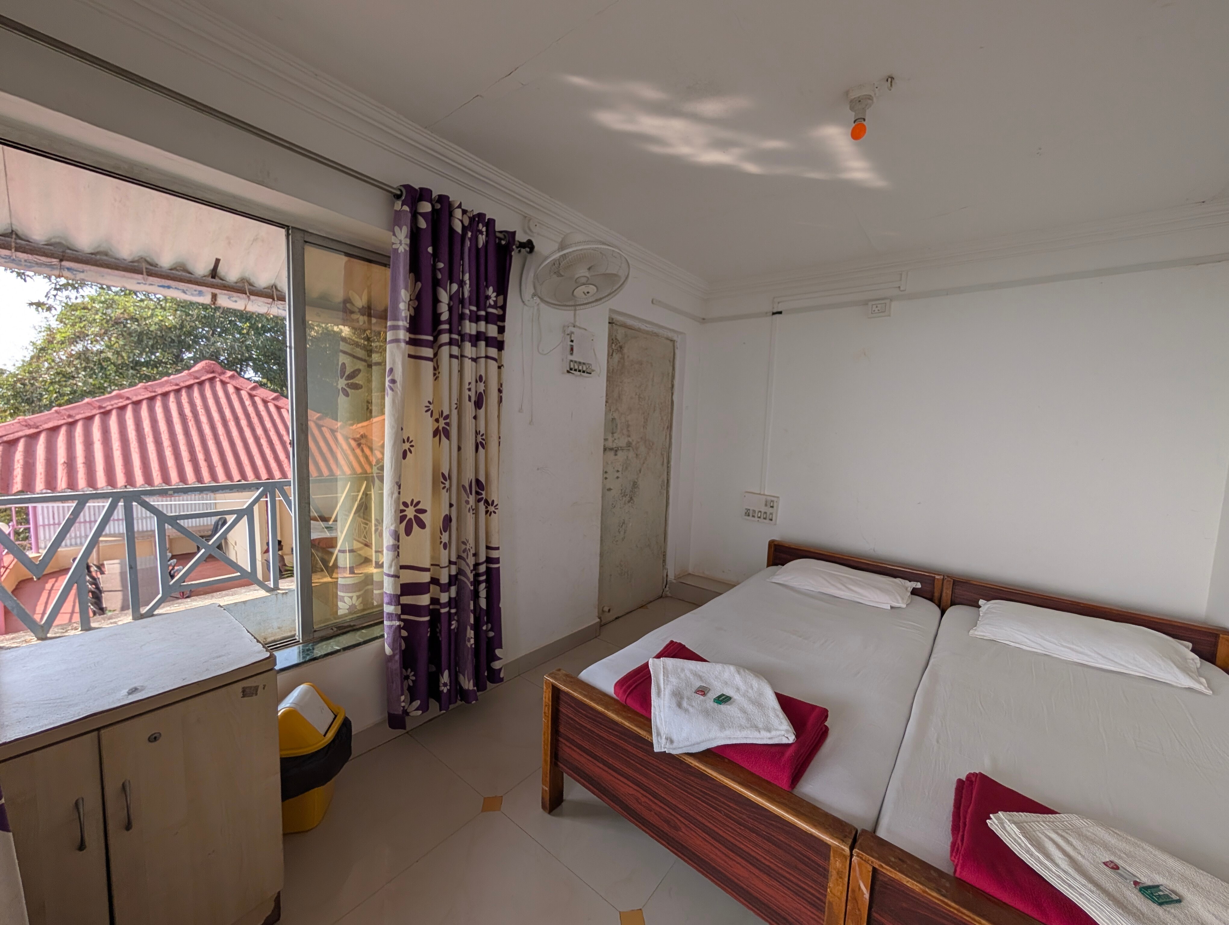 Hotel Shrushti Lake View  - Tap to explore photos