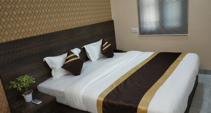 Silk Inn Luxury At No Cost Room Type - Deluxe Room, Local Id Accepted, 15 Percent off On Food Bill