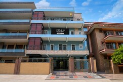 Photos of Collection O Sector 39 Gurgaon Formerly Flora