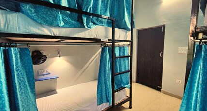 Hoztel Jollygrrant doon Room Type - Bed In 4 Bed Mix Dorm | Shared Common bathroom