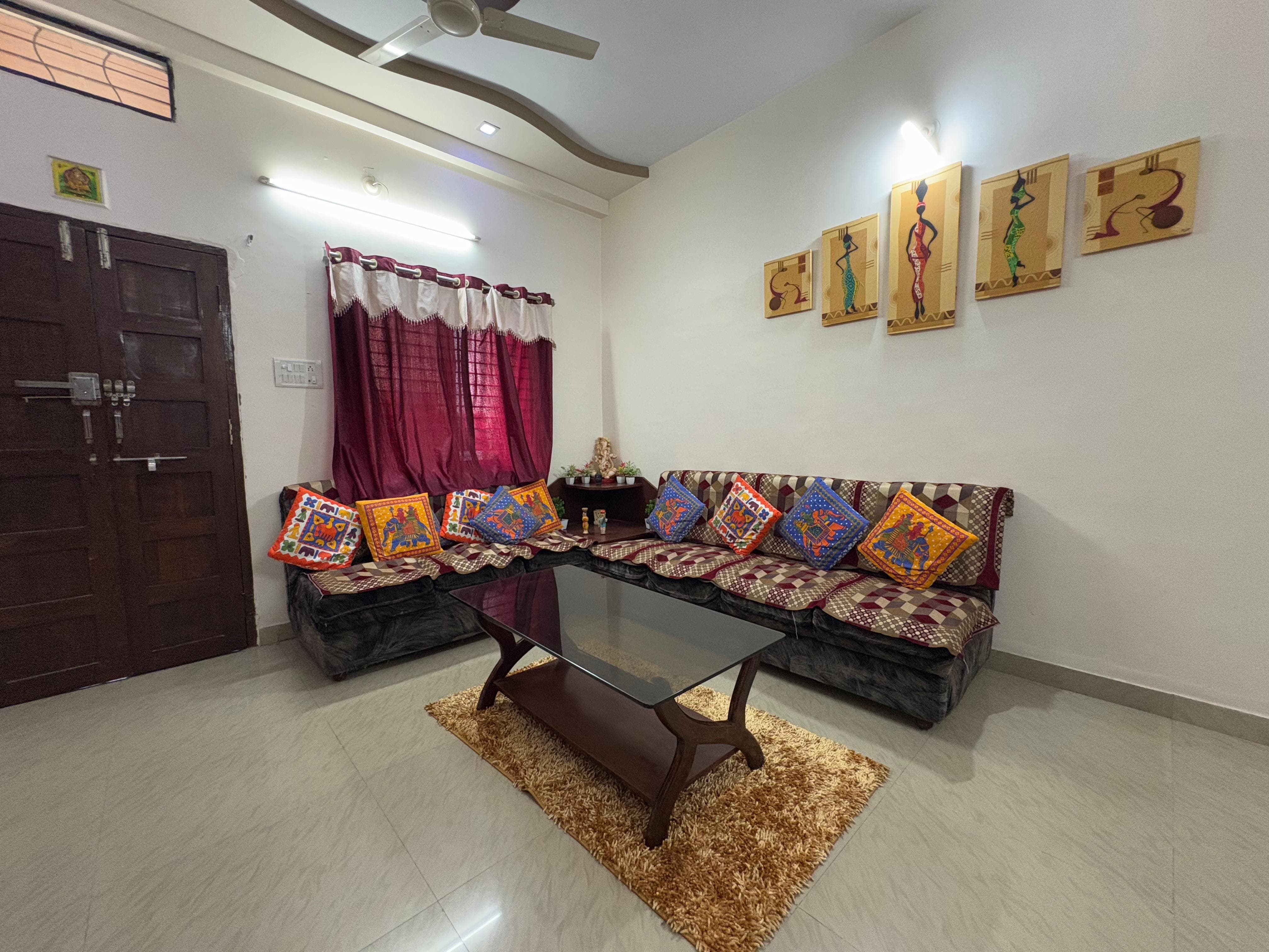 Akshat Homestay and Apartment - Tap to explore photos