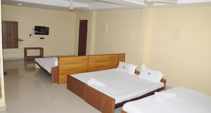 Hotel Chanma International Room Type - Six Bed Non AC