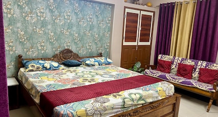 Dev Pratima Premium Residency - 4 Mins Walk To Shree Jagannath Temple Room Type - Luxuria Suite (King+Queen): 1 AC Dev Pratima Premium Residency - 4 Mins Walk To Shree Jagannath Temple Room Type - Luxuria Suite (King+Queen): 1 AC