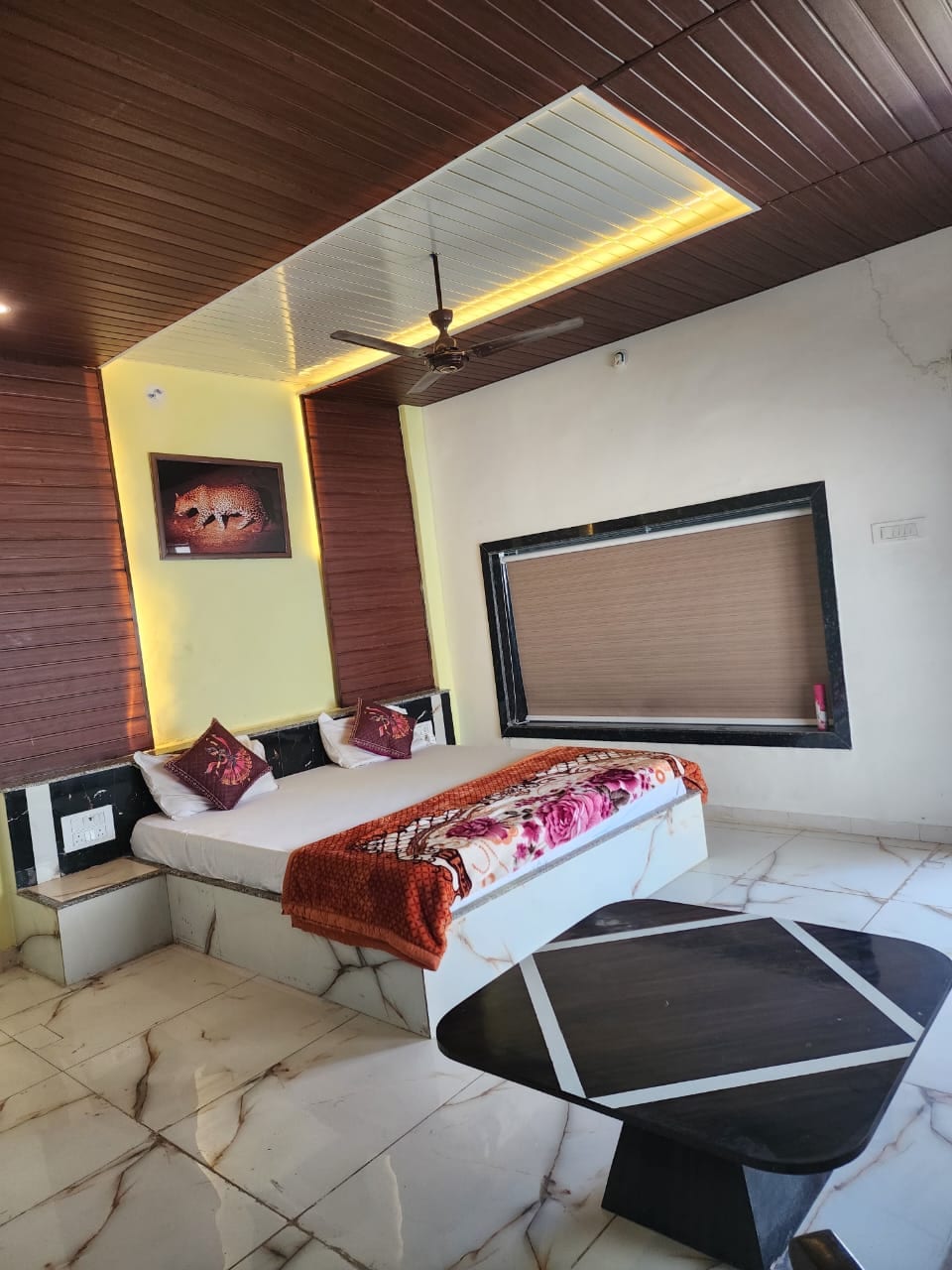 Mountain jawai Cottage - Tap to explore photos