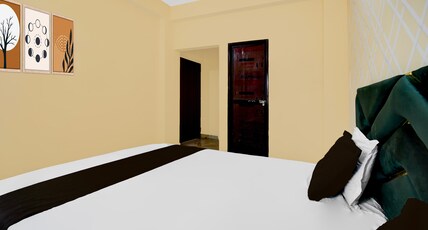 Hotel O by OYO Vatika Room Type - Classic