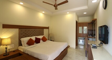 Hotel Mohan Continental Room Type - Executive Room With garden view