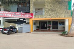 sri siri lodge and hotel