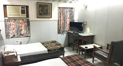 Nalanda Hotel Room Type - Deluxe AC Room