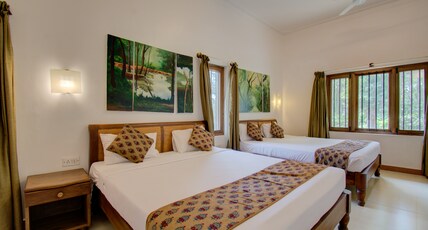 Ibbani Cadu Estate | Rooms & Restaurant Room Type - Superior Room (2 King Sized Beds to fit 4 Adults)