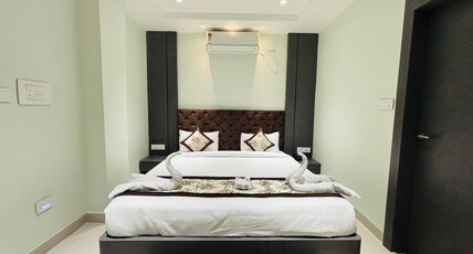 Hotel Pragati Palace Room Type - 2 Bedroom Family with Air Conditioning