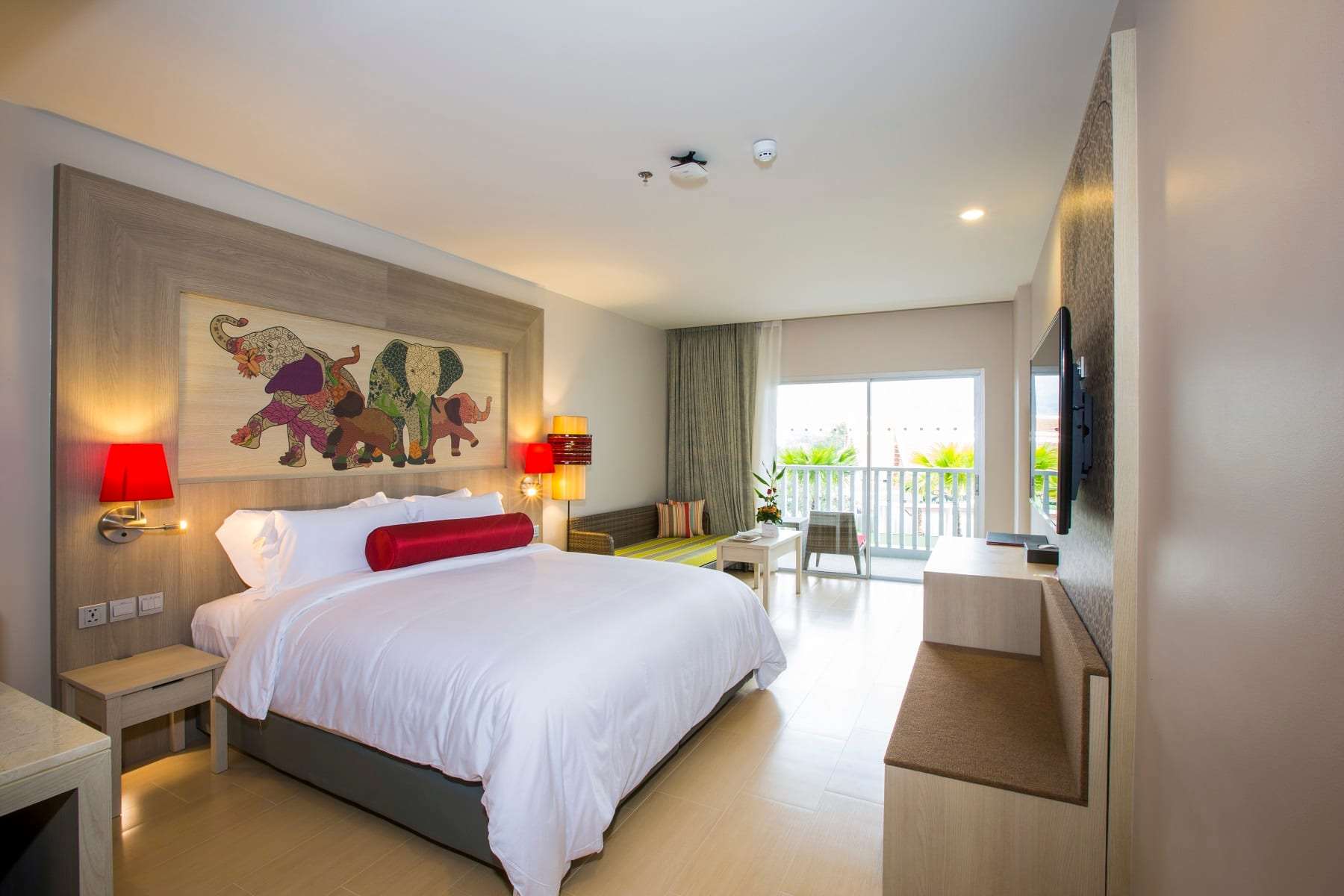 Ramada by Wyndham Phuket Patong - Tap to explore photos
