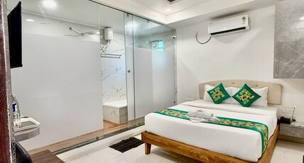 Hotel Aaditya Inn (6 Km from Hinjawadi Phase 1) Room Type - Super Deluxe Room with Bathtub