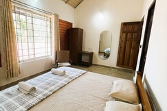 MANJREN HOUSE - Entire Property(Homestay)